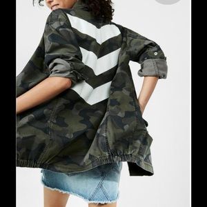 Express Chevron Print Camo Jacket-NWOT